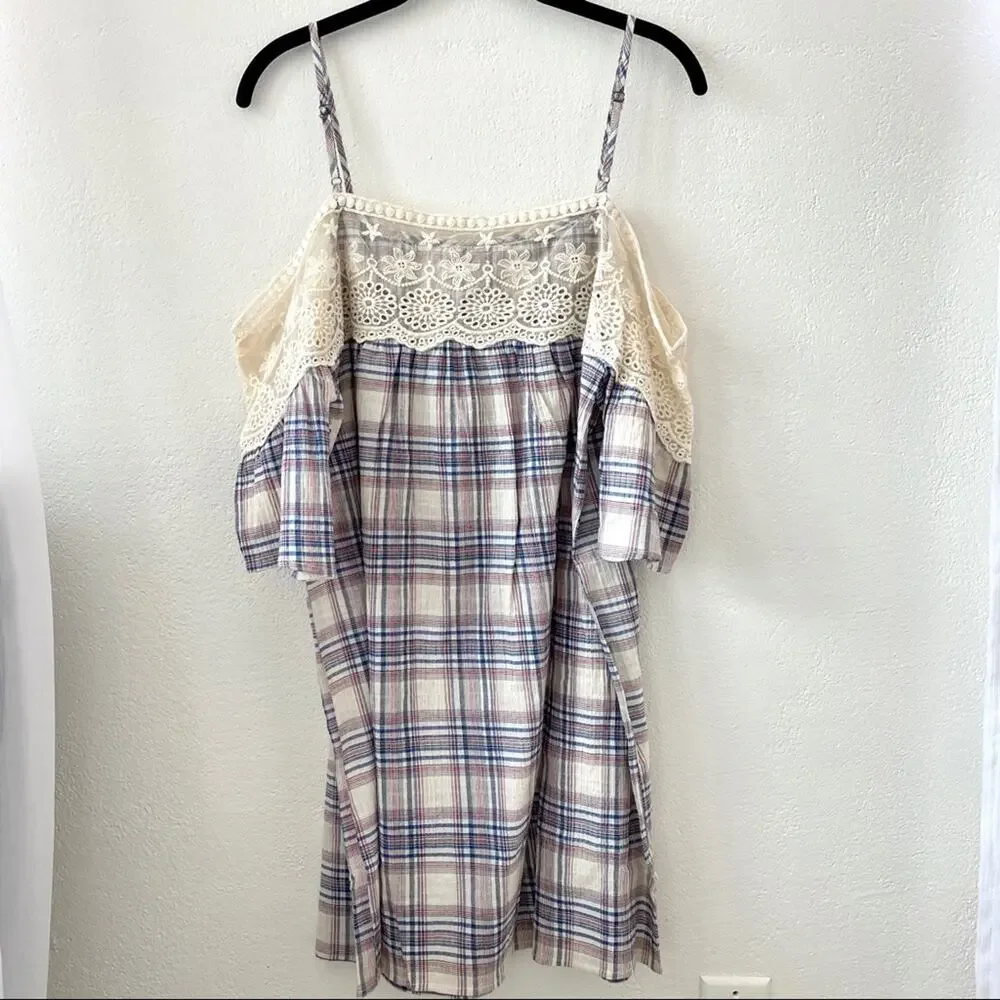 Soieblu cold shoulder
